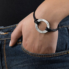 Charger l&#39;image dans la galerie, Bracelet corde de satin disque S0010 avec breloque en argent sterling 925 gravure personnalisé avec texte prénom
